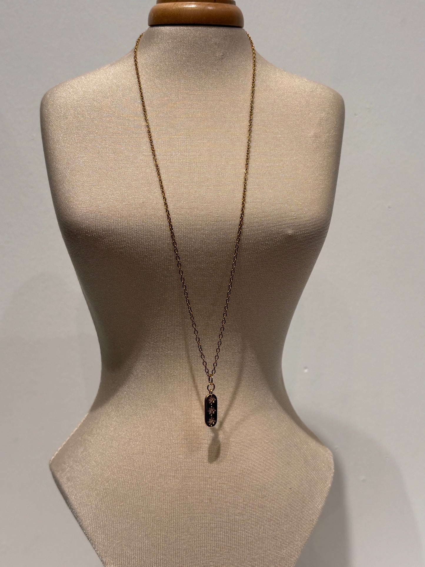 3 stone star rectangle necklace