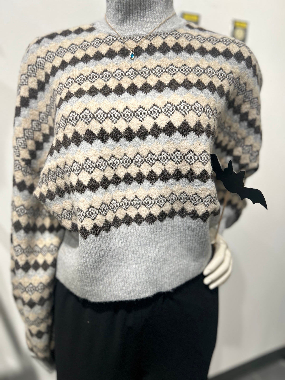 pull court sweater