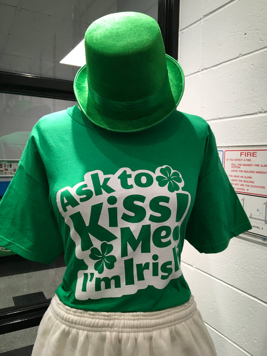 Green short sleeve Ask to kiss me I'm Irish St. Patrick's T-shirt
